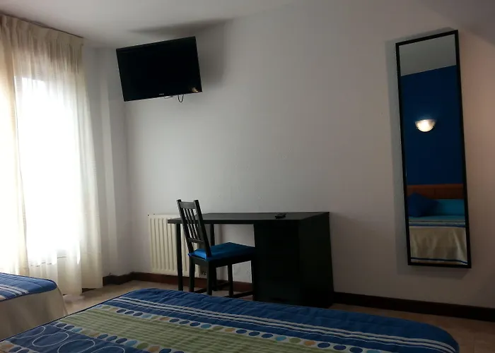 Отель Azcona Ноха